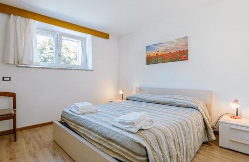 Caldonazzo Apartamento | Apartment Casa Polla-1 by Interhome