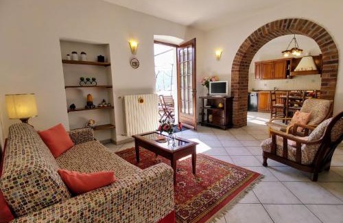 Luino Apartamento | Apartment Casa Riboni by Interhome