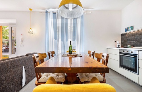Rovereto Apartamento | Apartamento 'Casa Sul Leno' con vistas a la montaña y Wi-Fi