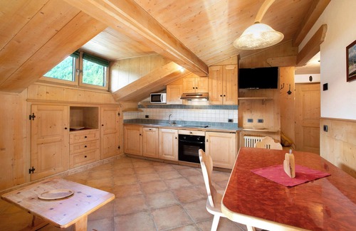 Livigno Apartamento | Apartamento "Castagno Chalet Cambra" con vistas a la montaña, Wi-Fi, terraza y jardín
