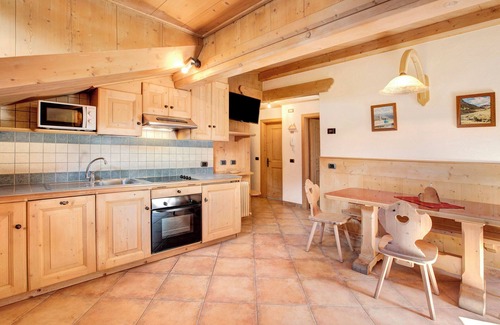 Livigno Apartamento | Apartamento "Castagno Chalet Cambra" con vistas a la montaña, Wi-Fi, terraza y jardín