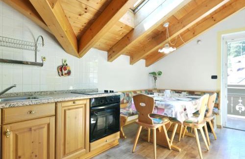 Fontanazzo Apartamento | Apartment Cecilia-4 by Interhome