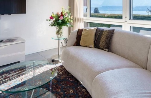 Hilterfingen Apartamento | Vrbo Property