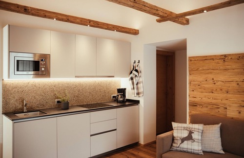 San Genesio Apartamento | Apartamento "Chalet La Flüta Viola" con vistas a la montaña, balcón y Wi-Fi