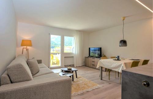 Celerina-Schlarigna Apartamento | Apartment Chesa Stè 8 by Interhome