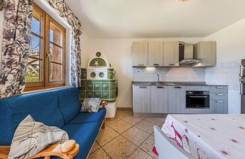 Vigo di Fassa Apartamento | Apartamento "Ciasa Sommavilla Calendula" con vistas a la montaña, jardín compartido y Wi-Fi