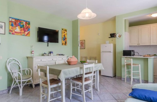 Marina di Andrano Apartamento | Apartamento Cicala by Interhome
