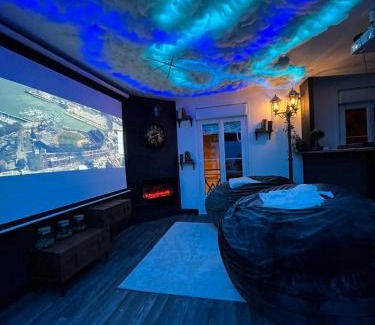 Nansouty-Saint-Genes Apartamento | Apartment Cinema, Jacuzzi, Borne arcade