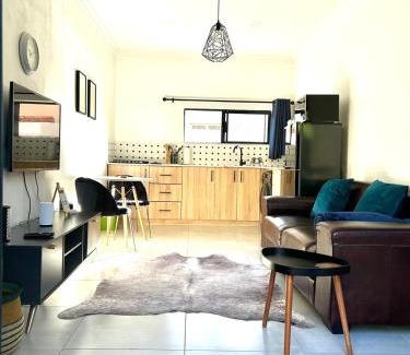Waterkloof Glen Apartamento | Apartment close to Menlyn Maine
