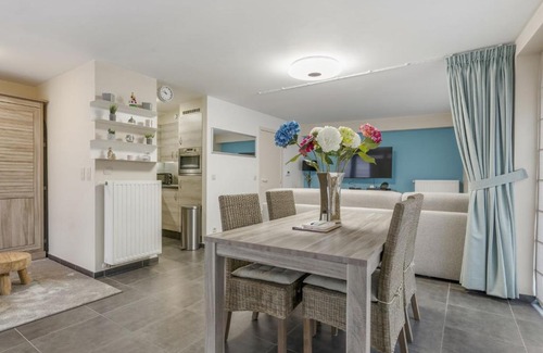Blankenberge Apartamento | Apartment close to the shopping street