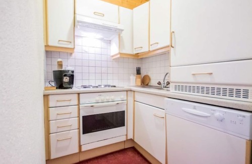 See Apartamento | Apartamento Conny by Interhome