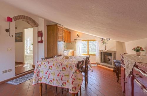 Certaldo Apartamento | Apartment Conte Francesco II-5 by Interhome