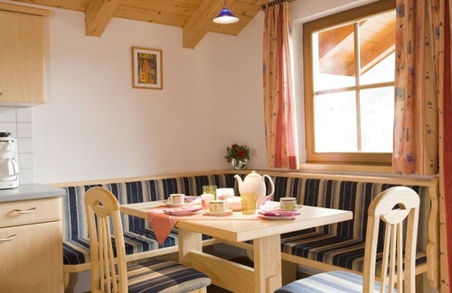 Am Feuersang Apartamento | Apartment D (4-5 persons/2 bedrooms, 1 WSR) - Apartments Amadeo