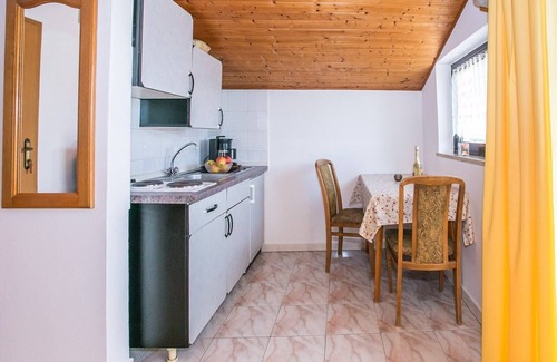 Brulo Apartamento | Apartments Dado / Apartment No.3 with Balcony