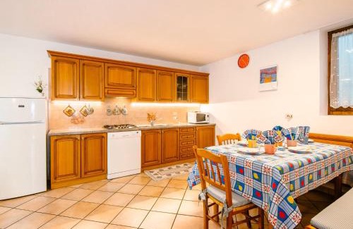 Campitello di Fassa Apartamento | Apartment Danila by Interhome