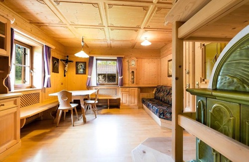 Racines Apartamento | Apartamento 'Daniel 1 Stock' con vistas a la montaña, balcón y Wi-Fi