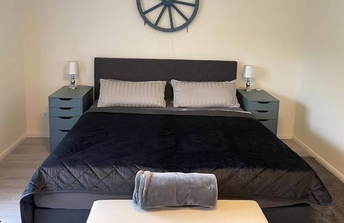 Neustadt in Holstein Apartamento | Apartment 'Pier 67' with Private Terrace and Wi-Fi