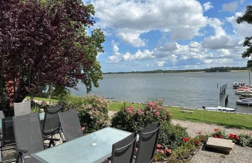 Rabenkirchen-Faulueck Apartamento | Apartment 12 in the Schleiblick apartment building with a direct view of the Schlei, maisonette apartment