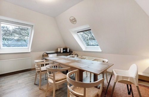 Hedwigenkoog Apartamento | Apartamento 'Deichblick 1' con jardín y balcón compartidos