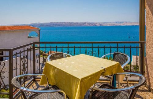 Cesarica Apartamento | Apartment Delfin-10 by Interhome