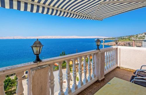 Cesarica Apartamento | Apartment Delfin-6 by Interhome