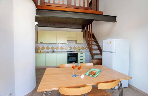 Orosei Apartamento | Apartamento 'Delta 2' cerca de la playa con jardín, terraza y barbacoa