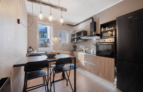 Lecco Apartamento | Apartamento 'Design Home' con balcón y Wi-Fi