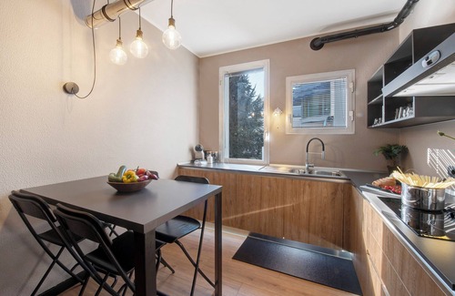 Lecco Apartamento | Apartamento 'Design Home' con balcón y Wi-Fi