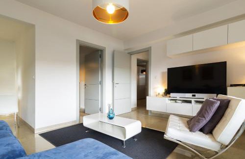 Caslano Apartamento | Apartment Design - Terrazzo, vista lago mozzafiato
