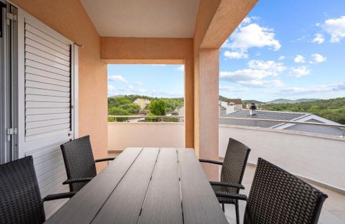 Bilice Apartamento | Apartment Desiree Bilice - Sibenik