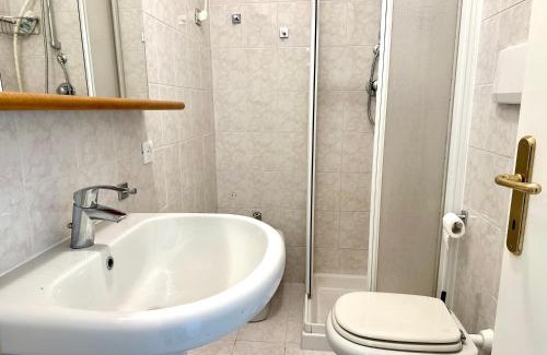 Magugnago Apartamento | Apartment Di Lago Family by GardaDoma