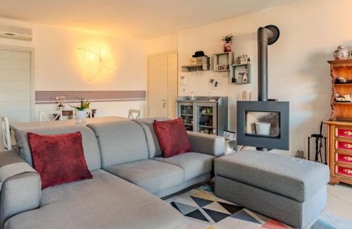 Lierna Apartamento | Apartment di Lalla by Interhome