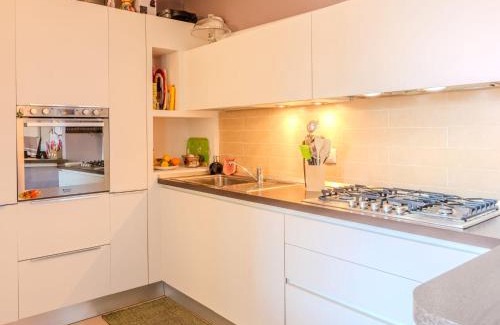 Lierna Apartamento | Apartment di Lalla by Interhome