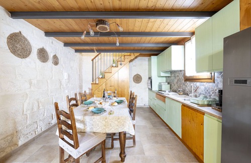 Melendugno Apartamento | Apartamento 'Dimora Elia' con terraza privada, Wi-Fi y aire acondicionado