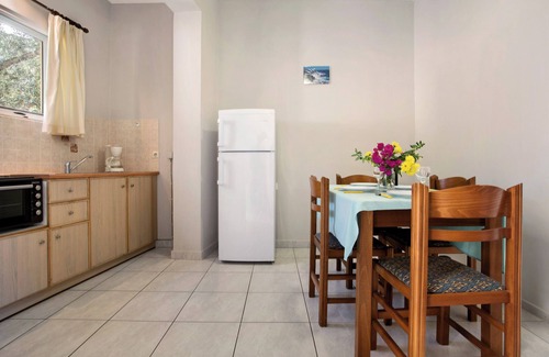 Limni Keri Apartamento | Apartamento "Dolphin Apartment 1" con balcón privado, jardín compartido y Wi-Fi
