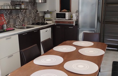 Villaggio degli Sposi Apartamento | Apartamento 'Dori 2' con Wi-Fi y aire acondicionado
