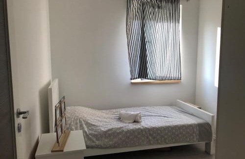 Canton 10 Apartamento | Apartment Doris