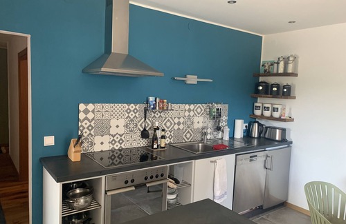 Losheim am See Apartamento | Apartamento "Draußen am See" con sauna privada, jardín y Wi-Fi