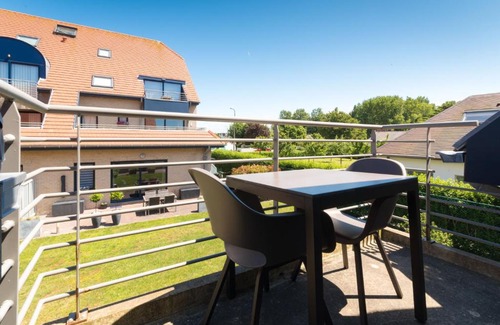 Bredene Apartamento | Apartment Duplex appartement Tivoli Gardens by Interhome