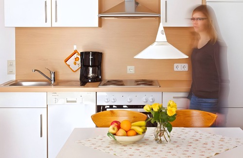 Weilheim Apartamento | Apartment 'East, 48 sqm' with Shared Terrace, Shared Garden and Wi-Fi
