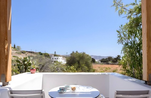 Psathi Casa | Apartamento 'Echinousa Kimolos katoikia no6' con vistas a la montaña, Wi-Fi y aire acondicionado