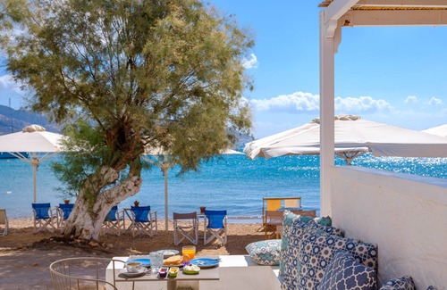 Psathi Casa | Apartamento 'Echinousa Kimolos katoikia no2' con vistas a la montaña, Wi-Fi y aire acondicionado