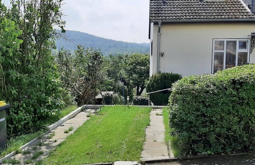 Marburg Apartamento | Apartment Eckhardt - quiet apartment (42 sqm) with forest view