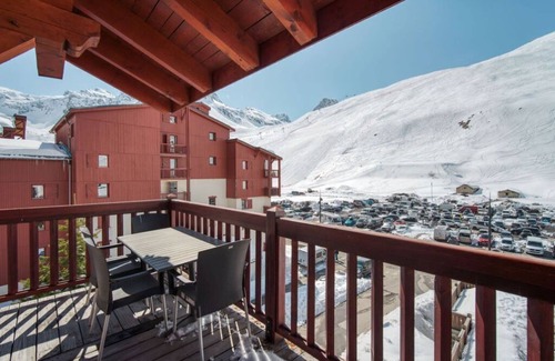 Val Claret Chalet De Esquí | Apartment Ecrin B 324 – Tignes Val Claret – Balcony with Grande-Motte View