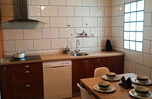 Ábalos Apartamento | Apartamento 'El Guardaviñas El Prado' con vistas a la montaña, terraza compartida y Wi-Fi