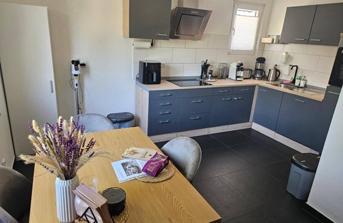 Iversheim Apartamento | Apartment 'Elya, Your Time Out Z' with Shared Garden and Wi-Fi