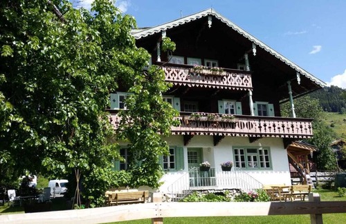 Muhlbach im Pinzgau Apartamento | Apartamento "Esmeralda" en el chalet tradicional austriaca