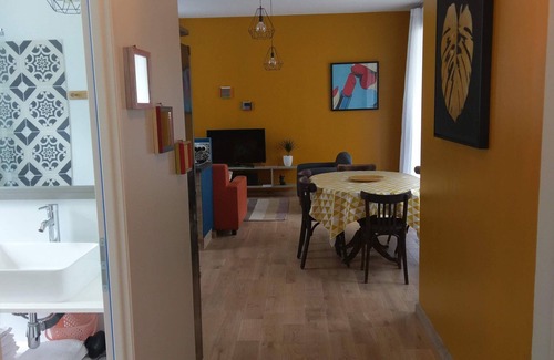 Eaux-Bonnes Apartamento | Apartamento-Baño con bañera-Carri