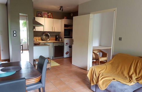 Gap Apartamento | Meublé N°2-Apartamento-Baño con ducha-Apartamento-Vista al Jardín