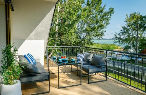 Balatonszarszo Apartamento | Apartment Erika by Interhome